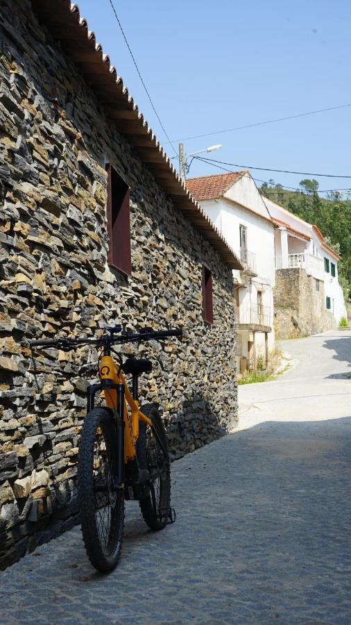Bed and Breakfast Zab Living Vila de Rei Zewnętrze zdjęcie